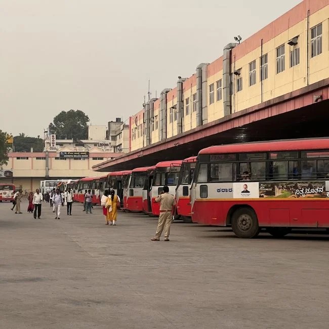 Cab pickup point at Mysore KSRTC Bus Stand for Coorg transfer